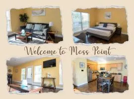 Serene 3BR Apartment 4TVs Free Wi-Fi & Parking -E-