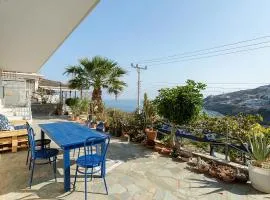 House with majestic sea view