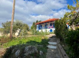 Villa Vrachos - uriges Steinhaus -, hotel v destinácii Vráchos