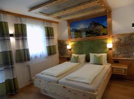 Martins Comfort Appartement, hotel with parking in Assling