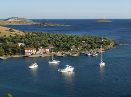 Kornati - Apartments & Stone cottage, Hotel in Kornati