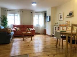 Apartamento Pinsapo Canfranc-Estación, hótel í Canfranc-Estación