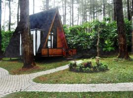 villa cikole kalaras, hotel v destinaci Lembang