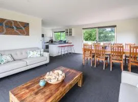 Pleiades Venus Bay pet friendly