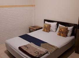 Bintang Khanida Syariah by eCommerceLoka, hotel a Tjakranegara