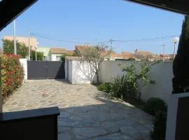 Maison Vendres, 3 pièces, 6 personnes - FR-1-701-11