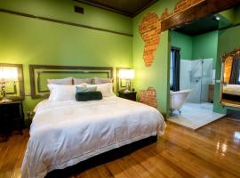 Hotel Australasia, hotel en Eden