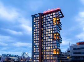 Movenpick Living Istanbul West, hotel in Bagcilar, Istanbul