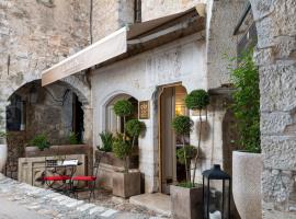 Hotel Le Saint Paul – hotel w Saint-Paul-de-Vence
