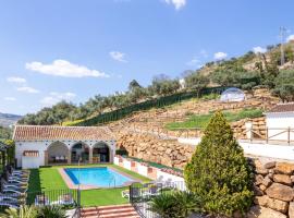 Finca Puerto Ermita - Cerca Málaga 20KM - Pizarra, hotell med pool i Pizarra