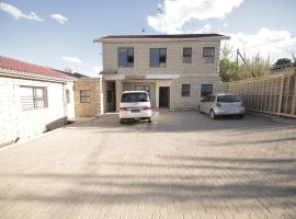 The Stone Guest House, hotel in Teyateyaneng