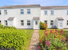 Bryntirion, holiday home in Moelfre
