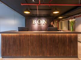 Bon 17 Hotel By SHG: Bogotá'da bir otel