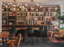 Seven Hotel Paris, hotel v Paríži