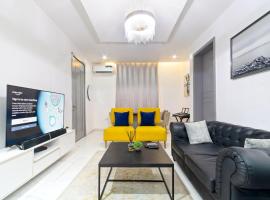 Exclusive Upscale 1 Bedroom Apartment in Lekki phase 1, vacation rental in Lagos