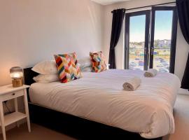 Margate Seaside Penthouse With Sea views Sleeps 4, hotel in Kent