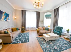 Victoria's Old Town Deluxe Apartment