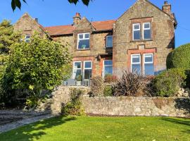 Dunmail House, hotel in Grange Over Sands