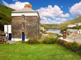 Bossy Castle, cabaña o casa de campo en Boscastle