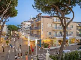 Hotel Caprice B&B - in centro a Riccione