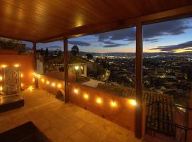 House&Cave Parking and Terrace, in the city, hotel a Granada