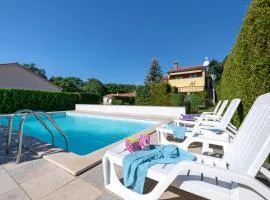 VILLA LIVIA with three nice apartments, swimming pool, childrens playground, barbecue and free parking