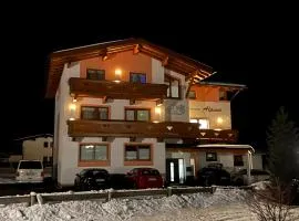 Haus Alpina & Landhaus Schöpf