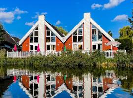 Ferienhaus mit Wasserterrasse - mit Sauna und Kamin - inklusive Nebenkosten, vacation home in Wendisch Rietz