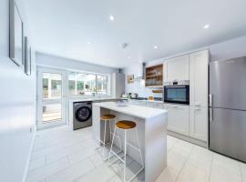 Broadstairs Beach Bungalow. Dogs welcome!, cottage in Broadstairs
