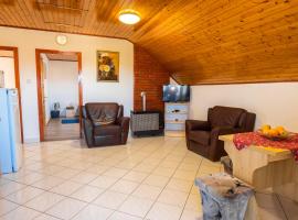 Kis Teniszh&aacute;z