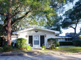 SEA COTTAGE APARTMENT Duplex, Hotel in Jekyll Island