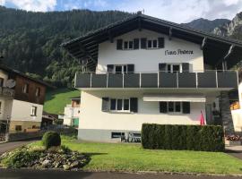 Haus Andrea, villa Klösterle am Arlbergben