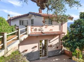 Amazing Home In Rende With 4 Bedrooms And Wifi, casa o chalet en Rende