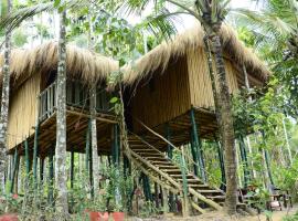 Greenways Tree House and Mud House, hotel v destinaci Chegāt