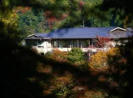 Momijiya Honkan Takaosansou