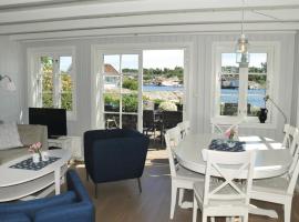 Holiday Home Flekkerøy Paulen Ii, hotel i Møvik