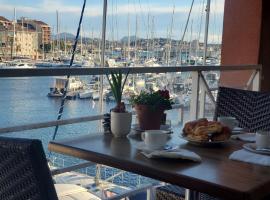 CAP HERMES Studio 31m2 Vue Port Climatise piscine,