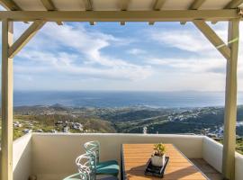 Apopsis Tinos View, מלון בTriandáros