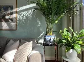 2025 Award Winner Liverpool Strawberry House - 3 Bedrooms