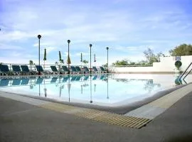 apartment on the beach 1208