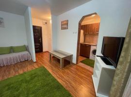 One Room Apartment Ptm, hotel with parking in Bucharest