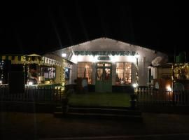The Bunker House, hotel v destinaci Chopta