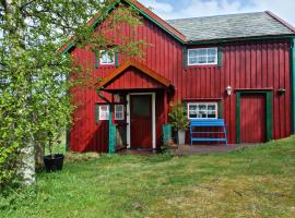 Polar Cottage House Bodø، فندق مع موقف سيارات في Nygårdsjøen