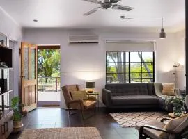 The Bach- dog friendly with lovely bush views