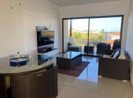 Beautiful Apartment in Vista Mar Golf, Beach & Marina, παραλιακή κατοικία σε Santa Teresita