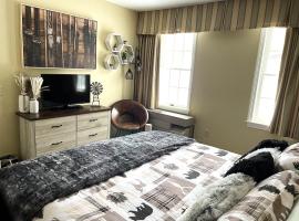 Mountain View Suite Sleeps 4 Ski OnOff Jiminy Peak، مكان عطلات للإيجار في هانكوك