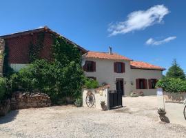 Les Glycines: Saint-Gaudens şehrinde bir otel