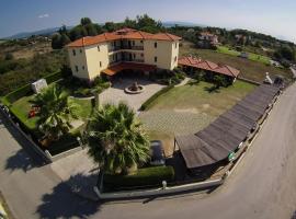 Maistrali Apartments, hotel v destinaci Ormos Panagias
