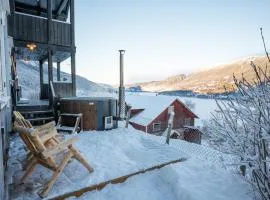 Stamp and sauna! Small farm with fantastic view!