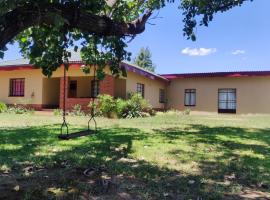 Jooste Road Self-Catering, villa en Newcastle